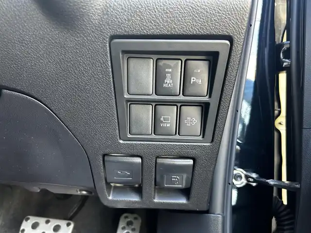 トヨタ ハイラックス Z GRスポーツ 道北・旭川 2022(令4)年 2.6万km アティチュードブラックマイカ 純正ナビ/全方位カメラ/アルパインデジタルインナーミラー/（前後ドライブレコーダー）/純正ベッドライナー/TRDキャノピー/GR専用シート/パドルシフト/運転席パワーシート/コーナーセンサー/ETC