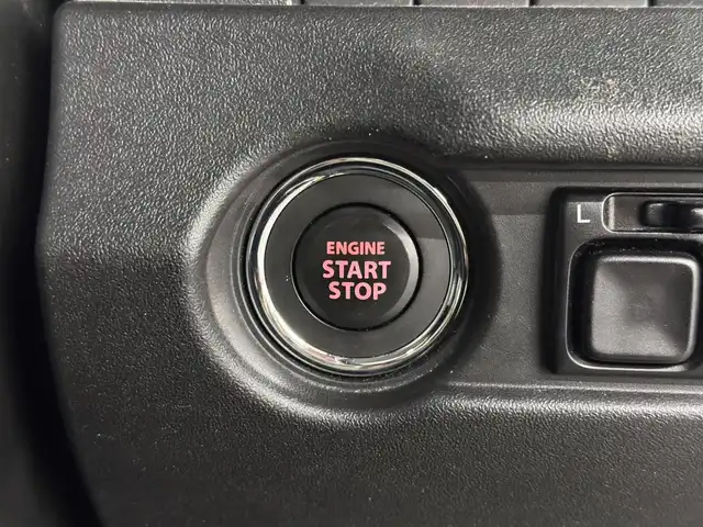 スズキ ジムニー シエラ JC 三重県 2021(令3)年 3.8万km ブルーイッシュブラックパール3 ガソリン/パートタイム4WD/フロア4AT/カロッツェリア 8インチ『楽ナビ』 AVIC-RL711/（CD/DVD/MSV/SD/FM/AM/TV/Bluetooth/iPod/USB/HDMI/AUX）/バックカメラ/ドライブレコーダー 前後/ビルトイン ETC/安全/・デュアルセンサーブレーキサポート/・車線逸脱警報機能/・ふらつき警報機能/・標識認識機能/・ハイビームアシスト/・トラクションコントロールシステム/・ヒルディセントコントロール/など/装備/・シートカバー（革調）/・クルーズコントロール/・シートヒーター（D/N）/・オートエアコン/・ステアリングスイッチ/・オートライト/・LEDヘッドランプ/・フロントフォグランプ/・プッシュスタート/・電動格納ドアミラー/・純正15inAW/・背面スペアタイヤ/・保/取/ナビ取/・スマートキーx1/など