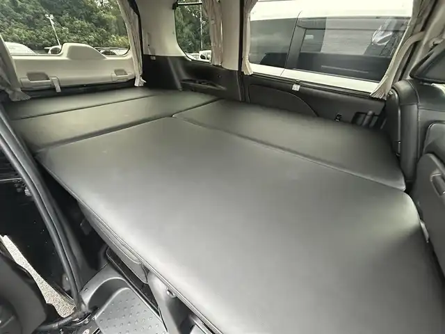 日産 セレナ マルチベッド ハイウェイスター V 大阪府 2020(令2)年 2.6万km ダイヤモンドブラック 純正10インチナビ(BT/フルセグ/CD/DVD)/全方位カメラ/後席モニター/プロパイロット/エマージェンシーブレーキ/ブラインドスポットモニター/コーナーセンサー/盗難防止装置/両側パワースライドドア/ETC/LEDヘッドライト/オートライト/レザーシート/純正アルミホイール/純正フロアマット/エンジンスタートボタン