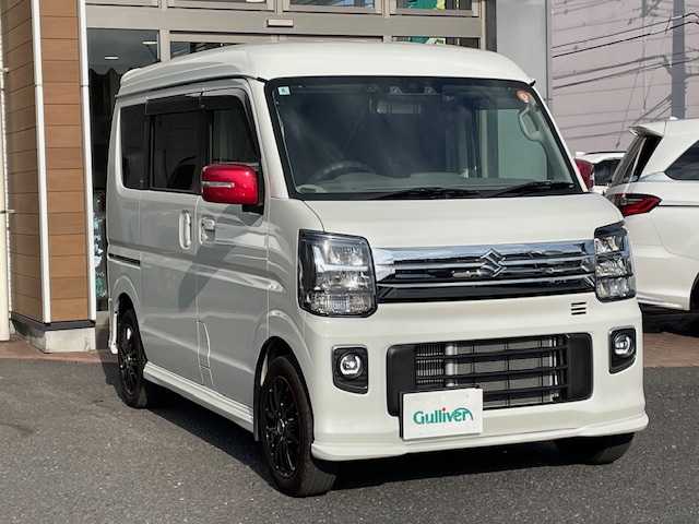 スズキ エブリィ ワゴン PZターボ 埼玉県 2024(令6)年 1.4万km パールホワイト 社外メモリナビ（Ｂｌｕｅｔｏｏｔｈ、フルセグＴＶ）/バックカメラ/ＥＴＣ2.0/４ＷＤ/ターボ/ＵＳＢ入力端子/スペアキー/前後ドラレコ/Ｄ席シートヒーター/片側パワスラ/純正エアロ/社外アルミ/ＬＥＤヘッド/プッシュスタート/スマートキー/保証書/ナビ取扱説明書/取扱説明書/オートエアコン/オートライト/レザーシート/社外フロアマット/ベンチシート/横滑り防止装置/レーンキープアシスト/ダブルエアバッグ/衝突軽減システム/デジタルインナーミラー/アイドリングストップ