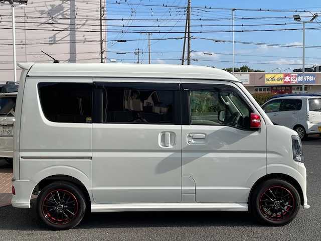 スズキ エブリィ ワゴン PZターボ 埼玉県 2024(令6)年 1.4万km パールホワイト 社外メモリナビ（Ｂｌｕｅｔｏｏｔｈ、フルセグＴＶ）/バックカメラ/ＥＴＣ2.0/４ＷＤ/ターボ/ＵＳＢ入力端子/スペアキー/前後ドラレコ/Ｄ席シートヒーター/片側パワスラ/純正エアロ/社外アルミ/ＬＥＤヘッド/プッシュスタート/スマートキー/保証書/ナビ取扱説明書/取扱説明書/オートエアコン/オートライト/レザーシート/社外フロアマット/ベンチシート/横滑り防止装置/レーンキープアシスト/ダブルエアバッグ/衝突軽減システム/デジタルインナーミラー/アイドリングストップ