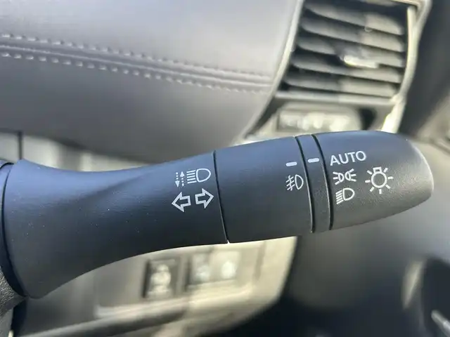 日産 セレナ e－パワー ハイウェイスター V 岡山県 2020(令2)年 3万km ブリリアントホワイトパール 登録時走行距離29126km/純正10インチナビ/フルセグTV(AM.FM.CD.DVD.TV.BT)/フリップダウンモニター/両側パワースライドドア/全方位カメラ/ETC/ブラインドスポットモニター/デジタルインナーミラー/ドライブレコーダー/クリアランスソナー/衝突軽減ブレーキ/横滑り防止装置/クルーズコントロール(追従走行あり)/車線逸脱警報（レーンキープアシスト）/オートライト/オートマチックハイビーム/アイドリングストップ/15インチ純正AW/純正フロアマット
