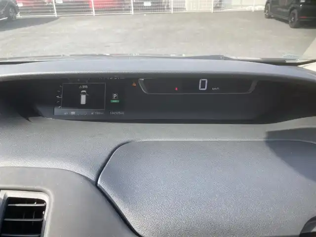 日産 セレナ ハイウェイスター 埼玉県 2016(平28)年 14.1万km ダイヤモンドブラック (株)IDOMが運営する【じしゃロン鳩ヶ谷店】の自社ローン専用車両になりますこちらは現金またはオートローンご利用時の価格です。自社ローンご希望の方は別途その旨お申付け下さい/登録時140505km/純正メモリナビ(品番:MM516D-L)/フルセグTV/純正フリップダウンモニター/アラウンドビューモニター/エマージェンシーブレーキ/クルーズコントロール/ビルトインETC/前後コーナーセンサー/両側パワースライドドア/ハンズフリーオートスライドドア/ワンタッチオートスライドドア/スマートマルチセンターシート/前席背面シートテーブル/プッシュスタート/スマートキー/革巻きステアリング/ステアリングリモコン/アイドリングストップ/オートライト/純正HIDヘッドライト/ヘッドライトレベライザー/純正16インチAW/ダブル/サイド/カーテンエアバッグ/横滑り防止装置/電動格納機能付きウインカーミラー