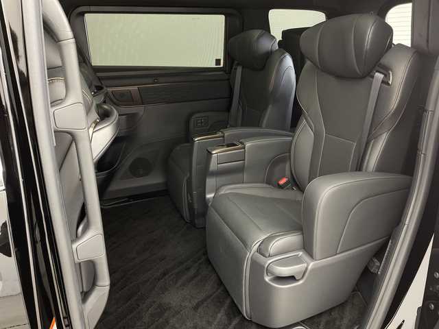 トヨタ アルファードハイブリット Z 新潟県 2024(令6)年 0.6万km ブラック ムーンルーフ/純正14インチコネクティッドナビ/フルセグTV/BT/USB/バック/サイド/フロントカメラ/・ブラインドスポットモニター/・クリアランスソナー/カラーヘッドアップディスプレイ/ETC2.0/おくだけ充電/デジタルインナーミラー/ステアリングヒーター/快適温熱シート/ベンチレーションシート（フロント・セカンドシート）/リヤヒーターエアカーテン/D/N席パワーシート/レザーシート/ウッドコンビステアリング/パワースライドドア/パワーバックドア/オートライト/3眼LEDヘッドランプ/純正18インチアルミホイール/パワーサイドサンシェード/プッシュスタート/スマートキー