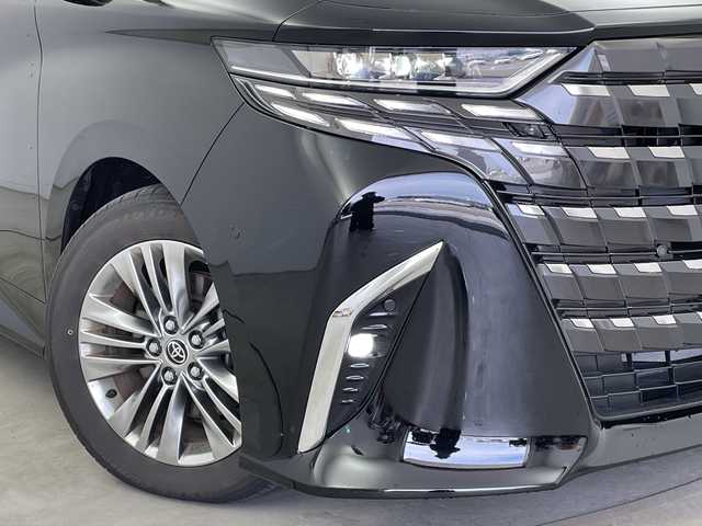 トヨタ アルファードハイブリット Z 新潟県 2024(令6)年 0.6万km ブラック ムーンルーフ/純正14インチコネクティッドナビ/フルセグTV/BT/USB/バック/サイド/フロントカメラ/・ブラインドスポットモニター/・クリアランスソナー/カラーヘッドアップディスプレイ/ETC2.0/おくだけ充電/デジタルインナーミラー/ステアリングヒーター/快適温熱シート/ベンチレーションシート（フロント・セカンドシート）/リヤヒーターエアカーテン/D/N席パワーシート/レザーシート/ウッドコンビステアリング/パワースライドドア/パワーバックドア/オートライト/3眼LEDヘッドランプ/純正18インチアルミホイール/パワーサイドサンシェード/プッシュスタート/スマートキー
