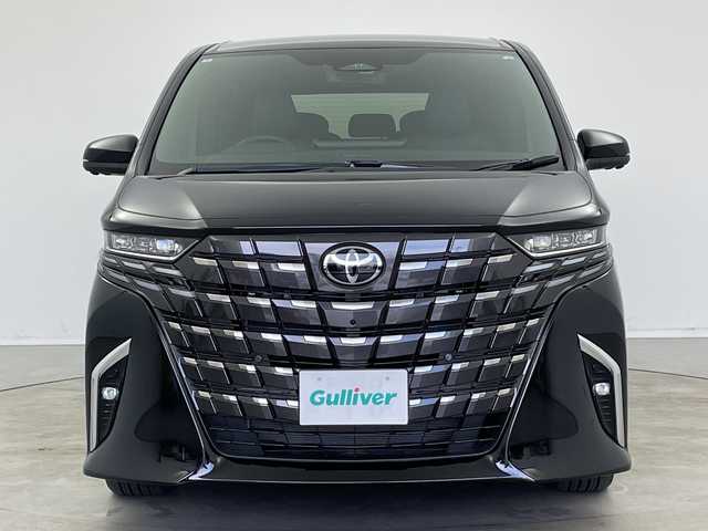 トヨタ アルファードハイブリット Z 新潟県 2024(令6)年 0.6万km ブラック ムーンルーフ/純正14インチコネクティッドナビ/フルセグTV/BT/USB/バック/サイド/フロントカメラ/・ブラインドスポットモニター/・クリアランスソナー/カラーヘッドアップディスプレイ/ETC2.0/おくだけ充電/デジタルインナーミラー/ステアリングヒーター/快適温熱シート/ベンチレーションシート（フロント・セカンドシート）/リヤヒーターエアカーテン/D/N席パワーシート/レザーシート/ウッドコンビステアリング/パワースライドドア/パワーバックドア/オートライト/3眼LEDヘッドランプ/純正18インチアルミホイール/パワーサイドサンシェード/プッシュスタート/スマートキー
