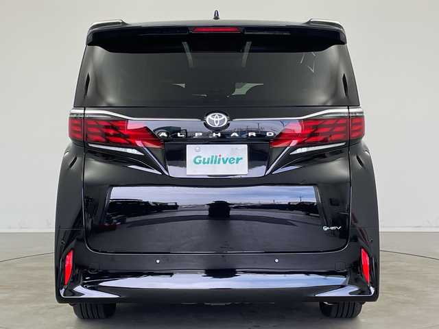 トヨタ アルファードハイブリット Z 新潟県 2024(令6)年 0.6万km ブラック ムーンルーフ/純正14インチコネクティッドナビ/フルセグTV/BT/USB/バック/サイド/フロントカメラ/・ブラインドスポットモニター/・クリアランスソナー/カラーヘッドアップディスプレイ/ETC2.0/おくだけ充電/デジタルインナーミラー/ステアリングヒーター/快適温熱シート/ベンチレーションシート（フロント・セカンドシート）/リヤヒーターエアカーテン/D/N席パワーシート/レザーシート/ウッドコンビステアリング/パワースライドドア/パワーバックドア/オートライト/3眼LEDヘッドランプ/純正18インチアルミホイール/パワーサイドサンシェード/プッシュスタート/スマートキー