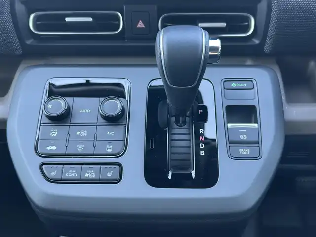 ホンダ フリード ハイブリット e:HEV AIR EX 群馬県 2025(令7)年 0.1万km プラチナホワイトパール ホンダセンシング/・衝突軽減ブレーキ（CMBS）/・歩行者事故低減ステアリング/・路外逸脱抑制機能/・渋滞追従機能付アダプティブクルーズコントロール/・車線維持支援システム（LKAS）/・ブラインドスポットインフォメーション/・誤発進抑制機能/・後方誤発進抑制機能/・パーキングセンサーシステム/・アダプティブドライビングビーム/両側パワースライドドア/LEDヘッドライト/ハーフレザーシート/D/Nシートヒーター/プッシュスタート/スマートキー/ステアリングリモコン/純正15インチアルミホイール