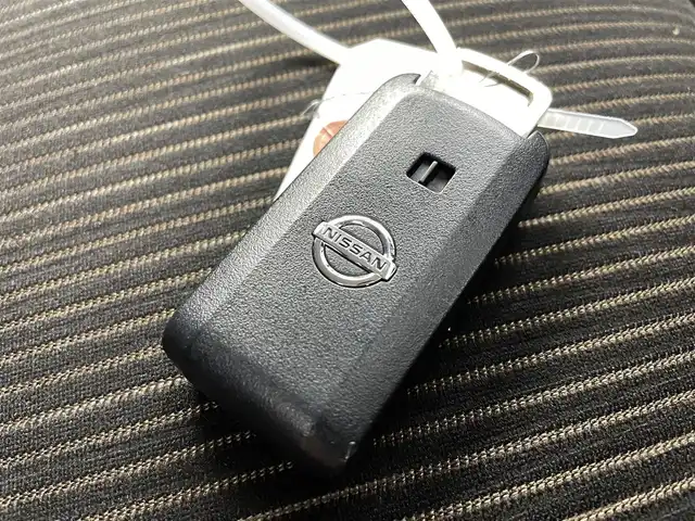 日産 デイズ ハイウェイスターX 福島県 2013(平25)年 5.4万km ブラック 純正7インチナビ/・フルセグ/TV/SD/CD/FM/AM/バックカメラ/ベンチシート/純正アルミホイール付きサマータイヤ/純正フロアマット/純正ドアバイザー/アイドリングストップ/ウィンカーミラー/プッシュスタート/・スマートキー