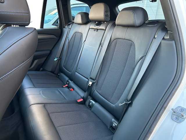 ＢＭＷ Ｘ３ xDrive20d Mスポーツ 道東・釧路十勝 2021(令3)年 3.4万km アルピンホワイトⅢ 4WD/純正HDDナビ/（Bluetooth/フルセグTV/AppleCarPlay）/バックカメラ/純正ETC2.0/純正ドライブレコーダー/アダプティブクルーズコントロール/ブラインドスポットモニター/横滑り防止装置/レーンキープアシスト/コーナーセンサー/ハーフレザーシート/ワイヤレス充電/シートヒーター/メモリ機能付パワーシート/パワーバックドア/純正LEDヘッドライト/純正19インチアルミホイール/純正フロアマット/保証書