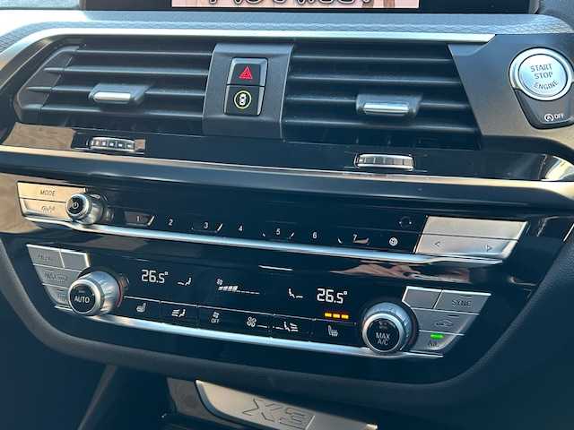 ＢＭＷ Ｘ３ xDrive20d Mスポーツ 道東・釧路十勝 2021(令3)年 3.4万km アルピンホワイトⅢ 4WD/純正HDDナビ/（Bluetooth/フルセグTV/AppleCarPlay）/バックカメラ/純正ETC2.0/純正ドライブレコーダー/アダプティブクルーズコントロール/ブラインドスポットモニター/横滑り防止装置/レーンキープアシスト/コーナーセンサー/ハーフレザーシート/ワイヤレス充電/シートヒーター/メモリ機能付パワーシート/パワーバックドア/純正LEDヘッドライト/純正19インチアルミホイール/純正フロアマット/保証書