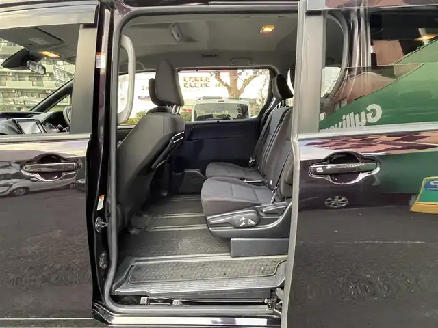 トヨタ ノア X 東京都 2019(平31)年 2.6万km ボルドーマイカメタリック ワンオーナー/トヨタセーフティセンス/・プリクラッシュセーフティ/・レーンディパチャーアラート/・オートマチックハイビーム/純正ナビ（NSCN-W68）/・ＴＶ/Bluetooth/DVD/両側電動スライドドア/プッシュスタート/スマートキー/リヤオートエアコン/オートライト/オートハイビーム/ETC/スペアキー/新車時保証書/取扱説明書