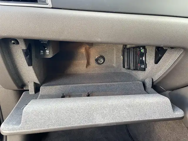 ポルシェ マカン 山梨県 2017(平29)年 5.2万km ヴァルカノグレーメタリック 中期　/ポルシェエントリー　/ＯＰ２０インチＡＷ　/シートヒーター/純正メモリナビ/Ｂカメラ　/Ｓカメラ　/カープレイ　/ＢＴ　/ＣＤ/ＤＶＤ　/濃灰半革　/ＥＴＣ　/ＰＤＬＳ　/Ｐバックドア　/ＬＫＡ　/クルコン