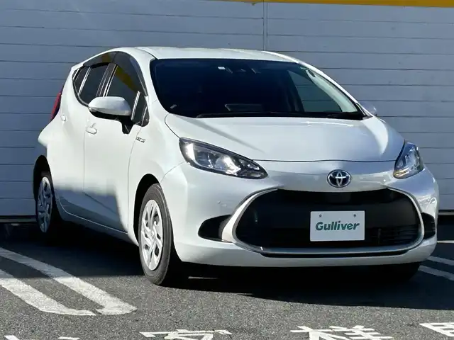 トヨタ アクア G 埼玉県 2023(令5)年 5.3万km プラチナホワイトパールマイカ 純正ナビ/　(Bluetooth/USB/Miracast/FM/AM)/バックカメラ/フルセグテレビ/ビルトインETC2.0/前方ドライブレコーダー/クルーズコントロール/車線逸脱警報/クリアランスソナー/オートLEDライト/オートハイビーム/プッシュスタート/スマートキー