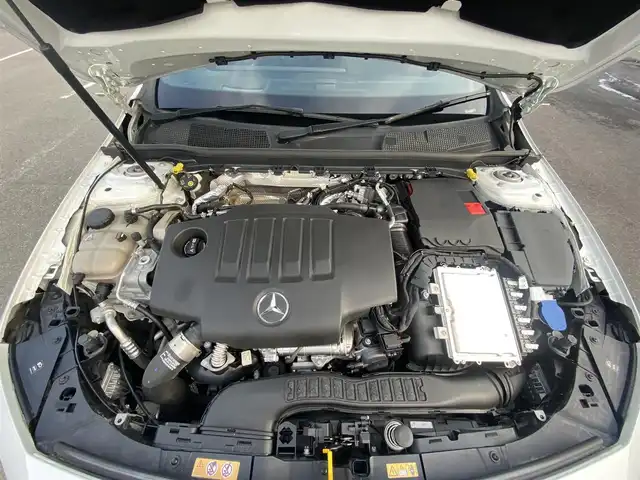 メルセデス・ベンツ Ａ２００ｄ AMGライン 福岡県 2020(令2)年 5.4万km ポーラホワイト レーダーセーフティパッケージ/アドバンスドパッケージ/レザーエクスクルーシブパッケージ/パノラマルーフ/純正ナビ/全方位カメラ/フルセグ/黒革/パワーシート/シートヒーター/保証書/取説/スペアキー