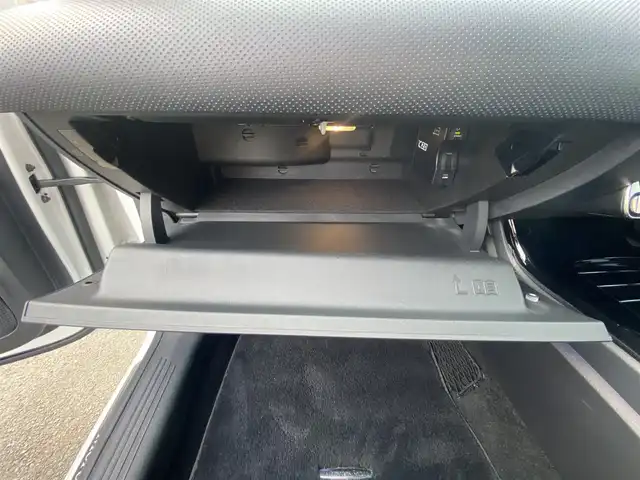 メルセデス・ベンツ Ａ２００ｄ AMGライン 福岡県 2020(令2)年 5.4万km ポーラホワイト レーダーセーフティパッケージ/アドバンスドパッケージ/レザーエクスクルーシブパッケージ/パノラマルーフ/純正ナビ/全方位カメラ/フルセグ/黒革/パワーシート/シートヒーター/保証書/取説/スペアキー
