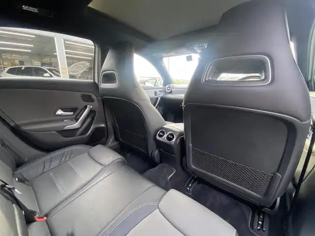 メルセデス・ベンツ Ａ２００ｄ AMGライン 福岡県 2020(令2)年 5.4万km ポーラホワイト レーダーセーフティパッケージ/アドバンスドパッケージ/レザーエクスクルーシブパッケージ/パノラマルーフ/純正ナビ/全方位カメラ/フルセグ/黒革/パワーシート/シートヒーター/保証書/取説/スペアキー