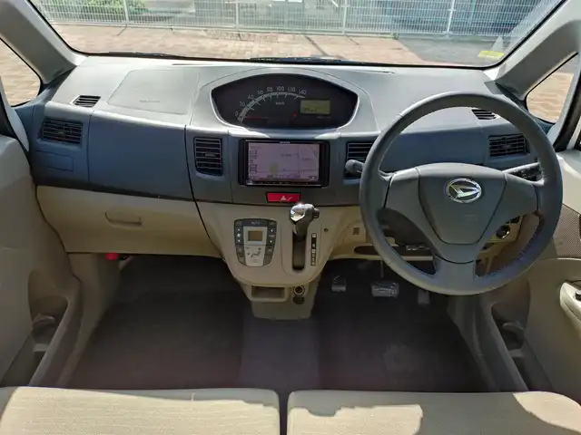 ダイハツ ムーヴ カスタム RS 新潟県 2011(平23)年 6.1万km パールホワイトⅢ (株)IDOMが運営する【じしゃロン新潟店】の自社ローン専用車両になります。/こちらは現金またはオートローンご利用時の価格です。自社ローンご希望の方は別途その旨お申付け下さい/社外ナビ/FM/AM/CD/ワンセグTV視聴可能/ETC/プッシュスタート/電動格納ミラー/スマートキー/取扱説明書