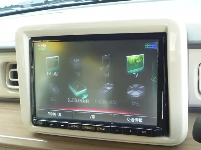 スズキ ラパン X 和歌山県 2020(令2)年 2.2万km フォーンベージュM 走行距離　21367km（登録時）/スズキセーフティサポート/・レーザーレーダーと単眼カメラ/・デュアルセンサーブレーキサポート/・誤発信抑制機能/・車線逸脱警報/・ふらつき警報/・先行者発信お知らせ機能/・ハイビームアシスト/・標識認識機能/・後退時ブレーキサポート/・後方誤発進抑制機能/・リヤパーキングセンサー/シートヒーター(運転席）/SDナビ（CN-RZ875）/フルセグテレビ（CD・DVD・BT）/ETC車載器（ビルトインタイプ）/ステアリングスイッチ/ISOFIX/スマートキー