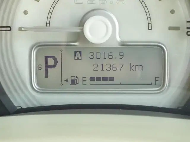 スズキ ラパン X 和歌山県 2020(令2)年 2.2万km フォーンベージュM 走行距離　21367km（登録時）/スズキセーフティサポート/・レーザーレーダーと単眼カメラ/・デュアルセンサーブレーキサポート/・誤発信抑制機能/・車線逸脱警報/・ふらつき警報/・先行者発信お知らせ機能/・ハイビームアシスト/・標識認識機能/・後退時ブレーキサポート/・後方誤発進抑制機能/・リヤパーキングセンサー/シートヒーター(運転席）/SDナビ（CN-RZ875）/フルセグテレビ（CD・DVD・BT）/ETC車載器（ビルトインタイプ）/ステアリングスイッチ/ISOFIX/スマートキー