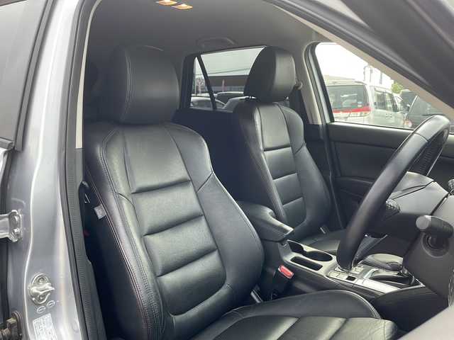 マツダ ＣＸ－５ XD Lパッケージ 秋田県 2016(平28)年 8.3万km ソニックシルバーM 登録時走行距離82809km/４WD/純正HDDナビ/CD/DVD/Bluetooth/バックカメラ/フルセグTV/ETC/クルーズコントロール/横滑り防止装置/レーンキープアシスト/衝突被害軽減システム/運助パワーシート/運助シートヒーター/後方コーナーセンサー/純正AW/格納ウィンカーミラー/LEDヘッドライト/フォグランプ/スマートキー/スペアキー
