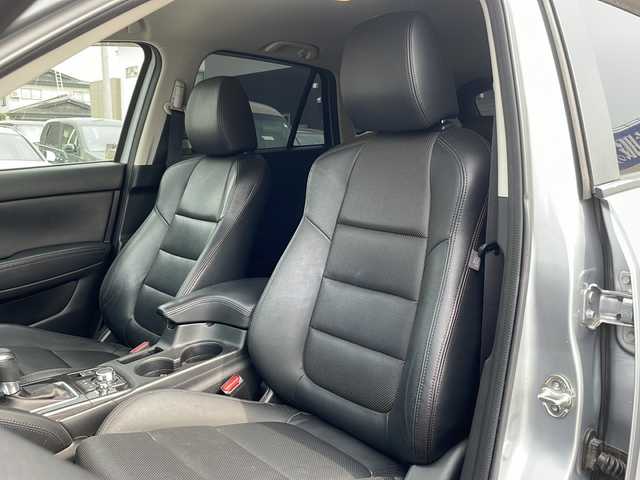 マツダ ＣＸ－５ XD Lパッケージ 秋田県 2016(平28)年 8.3万km ソニックシルバーM 登録時走行距離82809km/４WD/純正HDDナビ/CD/DVD/Bluetooth/バックカメラ/フルセグTV/ETC/クルーズコントロール/横滑り防止装置/レーンキープアシスト/衝突被害軽減システム/運助パワーシート/運助シートヒーター/後方コーナーセンサー/純正AW/格納ウィンカーミラー/LEDヘッドライト/フォグランプ/スマートキー/スペアキー
