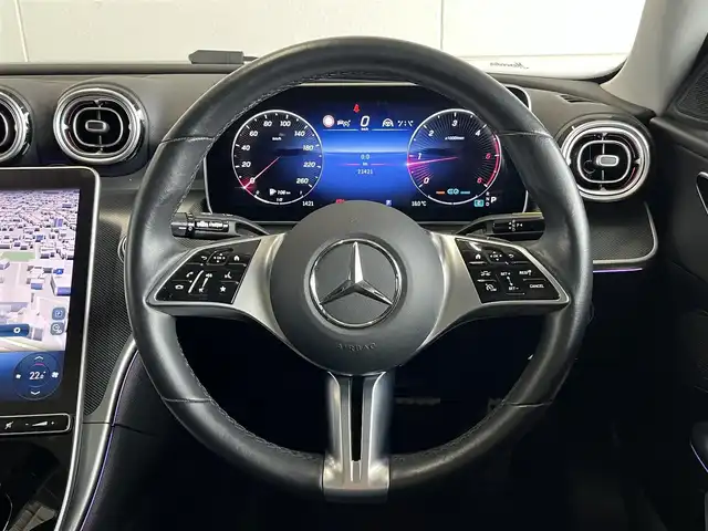 メルセデス・ベンツ Ｃ２２０ｄ 4マチック オールテレイン 山形県 2022(令4)年 2.4万km オブシディアンブラック 4WD/パノラマSR/純正大型ナビ/・Bluetooth/USB/AppleCarPlay/360°カメラ/アダプティブクルーズコントロール/レーンキープアシスト/ブラインドスポットアシスト/ヘッドアップディスプレイ/パーキングアシスト/ステアリングアシスト/アクティブステアリングアシスト/ダウンヒルアシスト/トラフィックサインアシスト/ワイヤレスチャージ/純正LEDライト/・オートライト/オートハイビーム/アンビエントライト(マルチ色)/ブラックレザーシート/・パワーシート/シートヒーターD/N席/パワーリアゲート