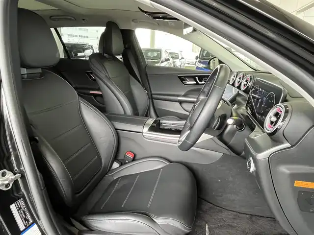 メルセデス・ベンツ Ｃ２２０ｄ 4マチック オールテレイン 山形県 2022(令4)年 2.4万km オブシディアンブラック 4WD/パノラマSR/純正大型ナビ/・Bluetooth/USB/AppleCarPlay/360°カメラ/アダプティブクルーズコントロール/レーンキープアシスト/ブラインドスポットアシスト/ヘッドアップディスプレイ/パーキングアシスト/ステアリングアシスト/アクティブステアリングアシスト/ダウンヒルアシスト/トラフィックサインアシスト/ワイヤレスチャージ/純正LEDライト/・オートライト/オートハイビーム/アンビエントライト(マルチ色)/ブラックレザーシート/・パワーシート/シートヒーターD/N席/パワーリアゲート