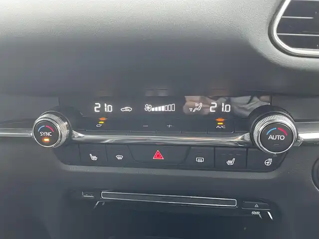 マツダ ＣＸ－３０ XD プロアクティブツーリングセレクション 滋賀県 2019(令1)年 4.7万km ソウルレッドクリスタルM 禁煙車/純正ナビ/（CD/DVD/SD/HDMI/USB/Bluetooth/フルセグTV）/全方位カメラ/ビルトインETC/ヘッドアップディスプレイ/ブラインドスポットモニター/レーンキープアシストシステム/スマートブレーキサポート/パーキングセンサー/パワーバックドア/シートヒーター/D席シートメモリー/D席パワーシート/LEDヘッドライト/フォグランプ/オートヘッドライト/オートマチックハイビーム/革巻きステアリング/アダプティブクルーズコントロール/ステアリングリモコン/ステアリングヒーター/電動パーキングブレーキ/オートホールドブレーキ/純正アルミホイール/純正フロアマット/スペアキー/オートリトラーミラー/アイドリングストップ/USB充電