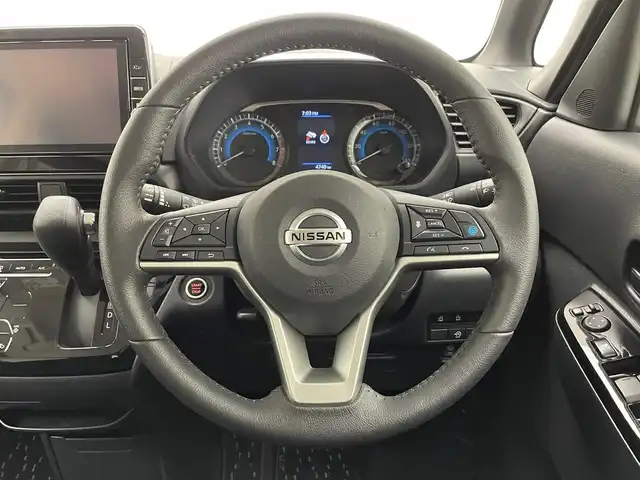 日産 ルークス HWS Gターボ プロパイロットED 兵庫県 2022(令4)年 0.5万km スパークリングレッド/ブラック 純正9インチナビ/（CD/DVD/USB/MSV/AUX/Bluetooth/フルセグTV）/バックカメラ/アラウンドビューモニター/プロパイロット/エマージェンシーブレーキ/LKA/クリアランスソナー/電子パーキング/AUTO HOLD/ターボエンジン/標識認識/横滑り防止装置/衝突軽減システム/コーナーセンサー（前後）/アダクティブクルーズコントロール/ハンズフリースライド/両側パワースライドドア/LEDヘッドライト/LEDフォグランプ/オートライト/ステアリングリモコン/ビルトインETC/サーキュレーター/純正15インチアルミホイール/純正フロアマット/スマートキー/ドアバイザー