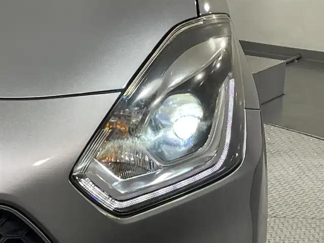 スズキ スイフト RSt 愛知県 2018(平30)年 3.7万km プレミアムシルバーメタリック 純正８インチＳＤナビ　/（Bluetooth・フルセグTV/SD/CD・DVD再生）/アラウンドビューモニター　/レーダークルーズコントロール/シートヒーター　/衝突軽減ブレーキ　/ＬＥＤヘッドライト/パドルシフト　/純正フロアマット　/純正16インチアルミ/フォグランプ
