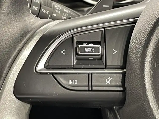スズキ スイフト RSt 愛知県 2018(平30)年 3.7万km プレミアムシルバーメタリック 純正８インチＳＤナビ　/（Bluetooth・フルセグTV/SD/CD・DVD再生）/アラウンドビューモニター　/レーダークルーズコントロール/シートヒーター　/衝突軽減ブレーキ　/ＬＥＤヘッドライト/パドルシフト　/純正フロアマット　/純正16インチアルミ/フォグランプ