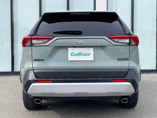 トヨタ ＲＡＶ４ アドベンチャー 大阪府 2020(令2)年 8.6万km アッシュグレーメタリック/アーバンカーキ 純正９インチナビ/   フルセグTV/Bluetooth/USB　/全方位モニター/衝突軽減ブレーキ/横滑り防止装置/コーナーセンサー/ＴＲＤエアロ/レザーシート/ＢＳＭ/前席エアシートヒーター/運転席パワーシート/レーダークルーズコントロール/レーンキープアシスト/ステアリングスイッチ /ダウンヒルアシストコントロール/電動リアゲート/ステアリングヒーター/純正18インチアルミホイール/純正フロアマット/プッシュスタート/スマートキー/ＥＴＣ/ＬＥＤ/禁煙車