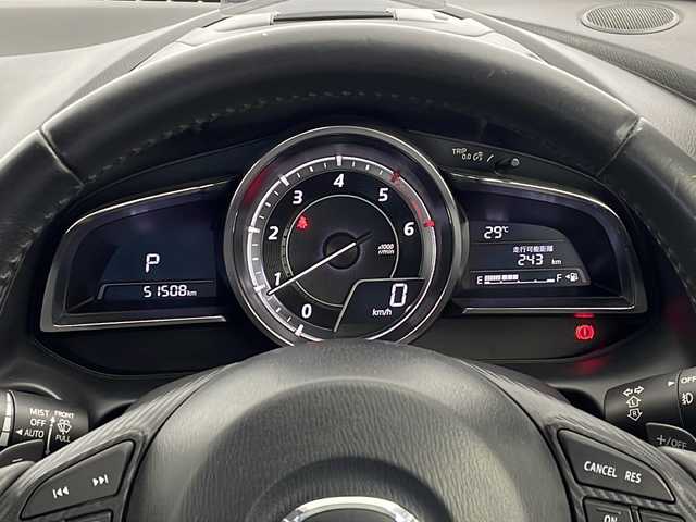 マツダ デミオ XD ツーリング 新潟県 2016(平28)年 5.2万km スノーフレイクホワイトパールマイカ 純正メーカーOPナビ/・AM/FM/CD/DVD/USB/フルセグ/バックモニター/スマートシティブレーキサポート/ヘッドアップディスプレイ/ターボ/クルーズコントロ―ル/純正ビルトインETC/前席シートヒーター/純正フロアマット/純正LEDヘッドライト/オートライト/パドルシフト/純正16インチAW夏タイヤ/ABS/横滑り防止機能/盗難防止装置