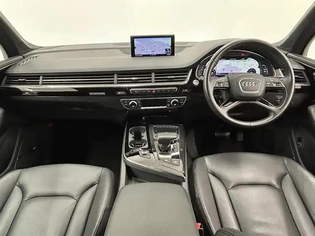 アウディ Ｑ７ ブラックスタイリング 岡山県 2019(令1)年 3.2万km ディープブラックパールエフェクト 125台限定車/特別装備/ブラックスタイリングパッケージ/10Yスポークグロスブラック9J×20AW/ブラックルーフレール/アッパーデコラティブパネル/ローワーデコティブパネル/ブラックヘッドライニング/Bose3Dサウンドシステム/フロアマットコンフォート/マトリクスLEDヘッドライト/S lineエクステリア/プライバシーガラス/アダプティブエアサスペンション/オールホイールステアリング/三列目シート/バーチャルコックピット/4ゾーンデラックスオートマチックエアコンディショナー/アウディサイドアシスト/アウディプレセンスリヤ/MMIナビゲーション