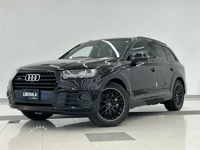 アウディ Ｑ７ ブラックスタイリング 岡山県 2019(令1)年 3.2万km ディープブラックパールエフェクト 125台限定車/特別装備/ブラックスタイリングパッケージ/10Yスポークグロスブラック9J×20AW/ブラックルーフレール/アッパーデコラティブパネル/ローワーデコティブパネル/ブラックヘッドライニング/Bose3Dサウンドシステム/フロアマットコンフォート/マトリクスLEDヘッドライト/S lineエクステリア/プライバシーガラス/アダプティブエアサスペンション/オールホイールステアリング/三列目シート/バーチャルコックピット/4ゾーンデラックスオートマチックエアコンディショナー/アウディサイドアシスト/アウディプレセンスリヤ/MMIナビゲーション