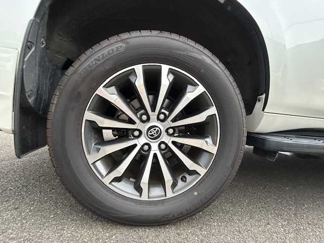 トヨタ ランドクルーザー プラド TX Lパッケージ 静岡県 2021(令3)年 2.5万km ホワイトパールクリスタルシャイン 純正ナビ/AM/FM/BT/フルセグ/全方位カメラ/純正フロアマット/レーダークルーズコントロール/レザーシート/サンルーフ/オートライト/ドライブレコーダー前後/モデリスタエアロ/ETC2.0