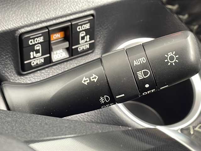 トヨタ シエンタ ファンベースG セーフティED 鹿児島県 2020(令2)年 2.2万km センシュアルレッドマイカ ＴＯＹＯＴＡセーフティセンス　/純正９型ナビ/（フルセグ/Bluetooth/DVD/CD）/パノラミックビューモニター　/バックカメラ/オートハイビーム　/ＬＥＤヘッドライト　/シートヒーター　/ビルドインＥＴＣ　/前後ドライブレコーダー　/ビルドインＥＴＣ　/ステアリングヒーター/純正フロアマット/レーンキープアシスト/両側パワースライドドア