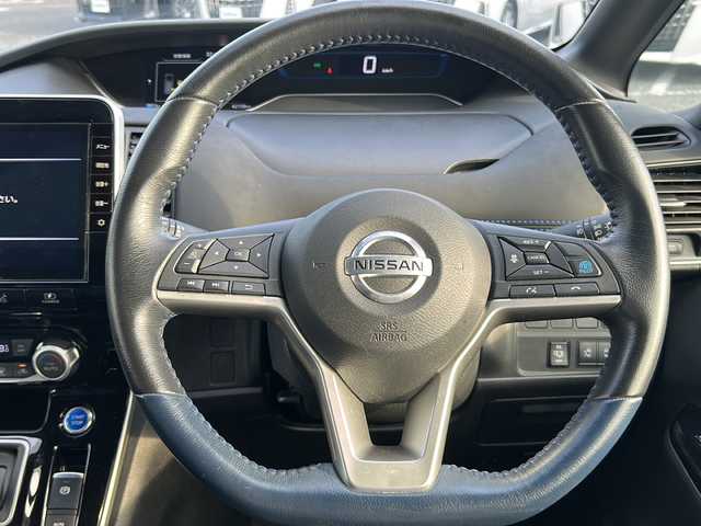 日産 セレナ e-パワー オーテック セーフティPKG 千葉県 2020(令2)年 4.3万km カスピアンブルー １０型ナビ　全方位カメラ　フリップダウンモニター　ＤＶＤ　ＢＴ　ＥＴＣ　プロパイロット　レーダークルーズ　両側パワースライド　パーキングアシスト セーフティＰＫＧ　１6ＡＷ LEDライト オートライト