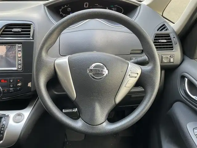 日産 セレナ 20S 滋賀県 2012(平24)年 5万km スーパーブラック (株)IDOMが運営する【じしゃロン草津店】の自社ローン専用車両になりますこちらは現金またはオートローンご利用時の価格です。自社ローンご希望の方は別途その旨お申付け下さい/片側パワースライドドア/フリップダウンモニター（アルパイン）/プッシュスタート/ワンセグテレビ/ドアバイザー/ウィンカーミラー/ETC