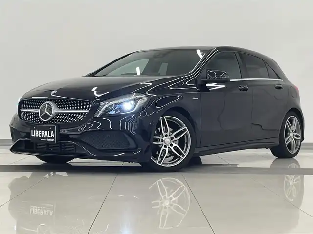メルセデス・ベンツ Ａ１８０ スポーツ 岡山県 2016(平28)年 5.8万km ノーザンライツブラック レーダーセーフティーパッケージ/レザーエクスクルーシブパッケージ/パノラマガラスSR/ESP/衝突防止アシストプラス/BSA/LKA/Bluetooth/SD USB/フルセグTV/純正コマンドナビ/Rカメラ/レザーシート（ブラック）/シートヒーター/パワーシート/harman/kardon/オートライト/オートワイパー/ACC/ダイナミックセレクト/PDC