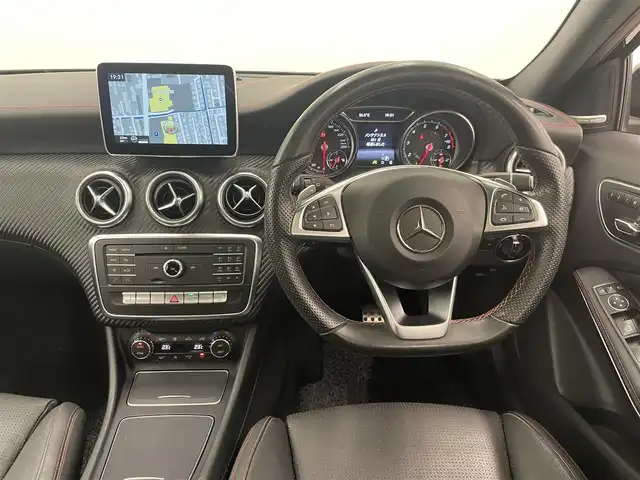 メルセデス・ベンツ Ａ１８０ スポーツ 岡山県 2016(平28)年 5.8万km ノーザンライツブラック レーダーセーフティーパッケージ/レザーエクスクルーシブパッケージ/パノラマガラスSR/ESP/衝突防止アシストプラス/BSA/LKA/Bluetooth/SD USB/フルセグTV/純正コマンドナビ/Rカメラ/レザーシート（ブラック）/シートヒーター/パワーシート/harman/kardon/オートライト/オートワイパー/ACC/ダイナミックセレクト/PDC