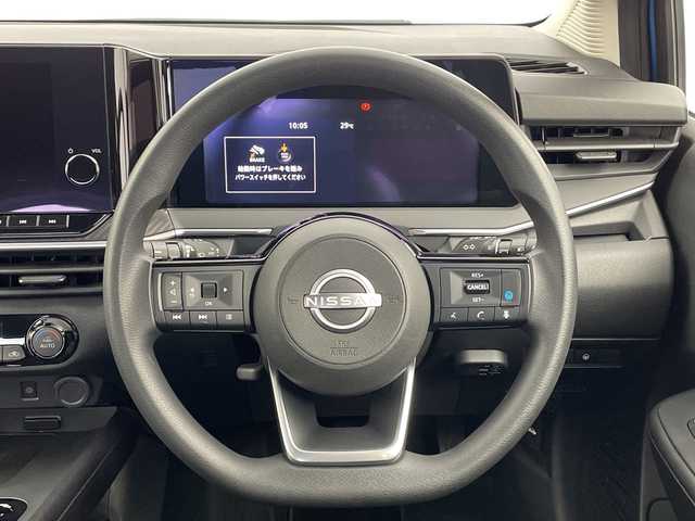 日産 ノート X 新潟県 2020(令2)年 6.7万km ビビットブルー / スーパーブラック 2トーン 純正メモリナビ/　フルセグTV/Bluetooth/AppleCarPlay/USB/プロパイロット/衝突被害軽減ブレーキ/レーンキープアシスト/レーダークルーズコントロール/BSM(ブラインドスポットモニター)/前後コーナーセンサー/インテリジェントルームミラー/ドライブレコーダー/アラウンドビューモニター/ビルトインETC2.0/LEDヘッドライト/オートマチックハイビーム/横滑り防止装置/オートライト/置くだけ充電/ステアリングスイッチ/禁煙車