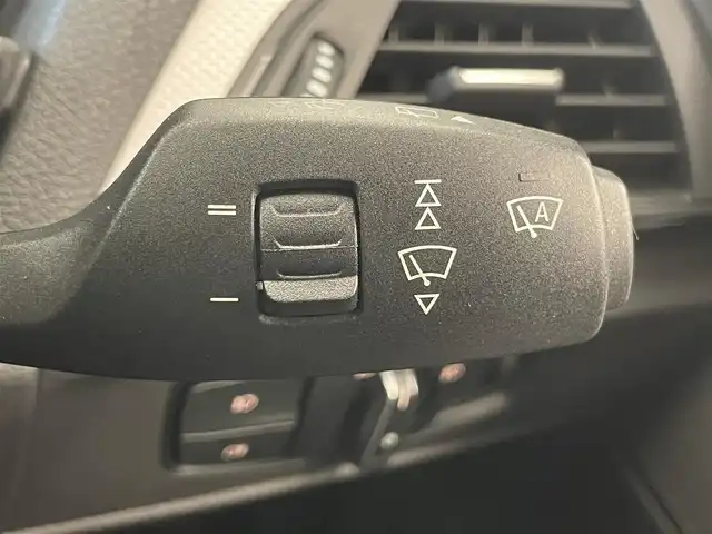 ＢＭＷ １１８ｄ Mスポーツ 岡山県 2017(平29)年 4.1万km アルピンホワイトⅢ BMW純正iDrive 6/Rカメラ/Bluetooth/CD/DVD/AUX/USB/クルーズコントロール/レーンディパーチャーウオーニング/インテリジェントセーフティー/ETC/LEDヘッドライト/リアPDC/オートライト/アンビエントライト（2色）