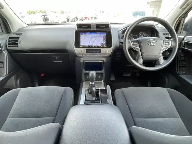 トヨタ ランドクルーザー プラド TX 佐賀県 2019(令1)年 5.1万km ブラック ワンオーナー/フルタイム4WD/社外9インチメモリーナビゲーション/・フルセグTV/CD/DVD/SD/USB/Bluetooth/バックカメラ/前後ドライブレコーダー/ビルトインETC/ISOFIX対応/ステアリングリモコン/純正17インチアルミホイール/純正LEDヘッドライト/・オートマチックハイビーム/純正LEDフォグランプ/純正フロアマット/純正ドアバイザ―/新車保証書/取扱説明書/スペアキー１本/トヨタセーフティセンス/・レーダークルーズコントロール/・レーンディパーチャーアラート/・プリクラッシュセーフティ/・クリアランスソナー/・横滑り防止装置