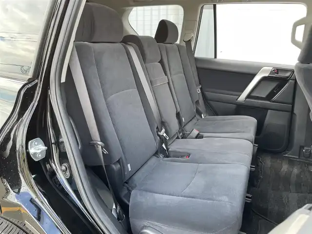 トヨタ ランドクルーザー プラド TX 佐賀県 2019(令1)年 5.1万km ブラック ワンオーナー/フルタイム4WD/社外9インチメモリーナビゲーション/・フルセグTV/CD/DVD/SD/USB/Bluetooth/バックカメラ/前後ドライブレコーダー/ビルトインETC/ISOFIX対応/ステアリングリモコン/純正17インチアルミホイール/純正LEDヘッドライト/・オートマチックハイビーム/純正LEDフォグランプ/純正フロアマット/純正ドアバイザ―/新車保証書/取扱説明書/スペアキー１本/トヨタセーフティセンス/・レーダークルーズコントロール/・レーンディパーチャーアラート/・プリクラッシュセーフティ/・クリアランスソナー/・横滑り防止装置