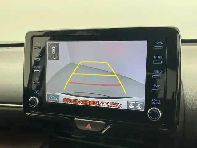 トヨタ ヤリスクロス ハイブリッド Z 新潟県 2021(令3)年 4.6万km ブラックマイカ/ホワイトパールクリスタルシャイン 2トーン 8インチディスプレイオーディオ/バックカメラ/追従型クルーズコントロール/オートブレーキホールド/フロントフォグランプ/純正18インチAW/ビルトインETC2.0/レーンキープアシスト/衝突軽減システム/前後コーナーセンサー/前後ドライブレコーダー/オートライト/オートハイビーム/LEDヘッドライト/革調シートカバー