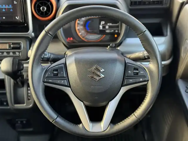 スズキ スペーシア ギア HYBRID XZ 三重県 2020(令2)年 5万km ピュアホワイトP ワンオーナー/セーフティサポート/・デュアルカメラブレーキサポート/・車線逸脱警報機能/・先行車発進お知らせ機能/・アダプティブクルーズコントロール/・後方誤発進抑制機能/・誤発進抑制機能/・ふらつき警報機能/・ハイビームアシスト/・高台寺ブレーキサポート/・リアパーキングセンサー/パイオニア製ディスプレイオーディオ/【PVH-9300DVSZS】/・CD/DVD/・Android Auto/・Apple CarPlay/・Bluetooth/バックカメラ/両側パワースライドドア/前席シートヒーター/スリムサーキュレーター/パーソナルテーブル(後席右側)/ロールサンシェイド(リアドア)/純正14インチ9ホールブラック塗装AW(ハーフホイールキャップ付)/ガンメタリック枠付LEDヘッドランプ/・オートライト/ハイビームアシスト/LEDフォグランプ/プッシュエンジンスタート/スマートキー×2/新車時保証書/取扱説明書