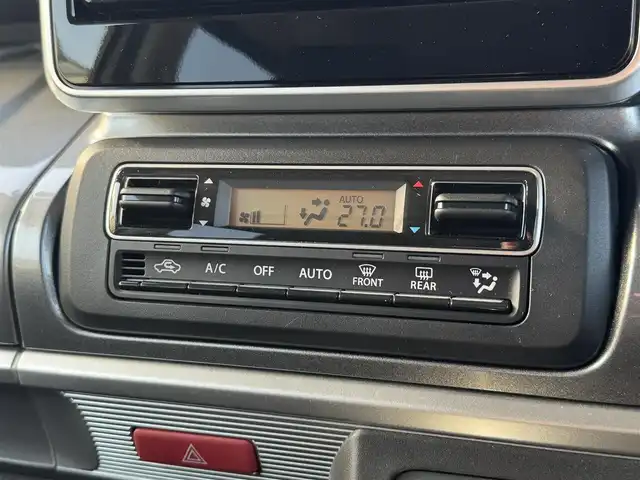 スズキ スペーシア ギア HYBRID XZ 三重県 2020(令2)年 5万km ピュアホワイトP ワンオーナー/セーフティサポート/・デュアルカメラブレーキサポート/・車線逸脱警報機能/・先行車発進お知らせ機能/・アダプティブクルーズコントロール/・後方誤発進抑制機能/・誤発進抑制機能/・ふらつき警報機能/・ハイビームアシスト/・高台寺ブレーキサポート/・リアパーキングセンサー/パイオニア製ディスプレイオーディオ/【PVH-9300DVSZS】/・CD/DVD/・Android Auto/・Apple CarPlay/・Bluetooth/バックカメラ/両側パワースライドドア/前席シートヒーター/スリムサーキュレーター/パーソナルテーブル(後席右側)/ロールサンシェイド(リアドア)/純正14インチ9ホールブラック塗装AW(ハーフホイールキャップ付)/ガンメタリック枠付LEDヘッドランプ/・オートライト/ハイビームアシスト/LEDフォグランプ/プッシュエンジンスタート/スマートキー×2/新車時保証書/取扱説明書