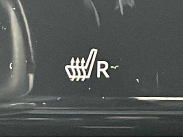 トヨタ ハリアー プレミアム スタイルモーヴ 道北・旭川 2016(平28)年 10.3万km スパークリングブラックパールクリスタルシャイン /4WD//禁煙車//9型アルパインナビ/BT/フルセグ/SD/MSV/CD/DVD//パワーバックドア//ハーフレザーシート//前席パワーシート//前席シートヒーター//運転席メモリーシート//LDA/ICS/PCS/ACC/クリアランスソナー/オートマチックハイビーム//革巻きステアリング//ステアリングスイッチ//オートライト//LEDヘッドライト//フォグランプ//オートエアコン//オートワイパー//純正フロアマット//アイドリングストップ//ビルトインETC//ドライブレコーダー//オートリトラクタブルミラー//電動チルトステアリング//純正ラゲッジマット//保証書//スペアキー